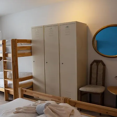 Guest house Ibex Hostel *